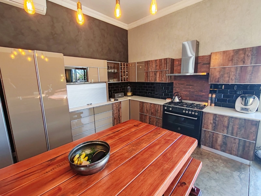 3 Bedroom Property for Sale in Grimbeeck Park North West